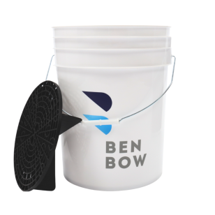Benbow White Bucket with Black Separator 20L