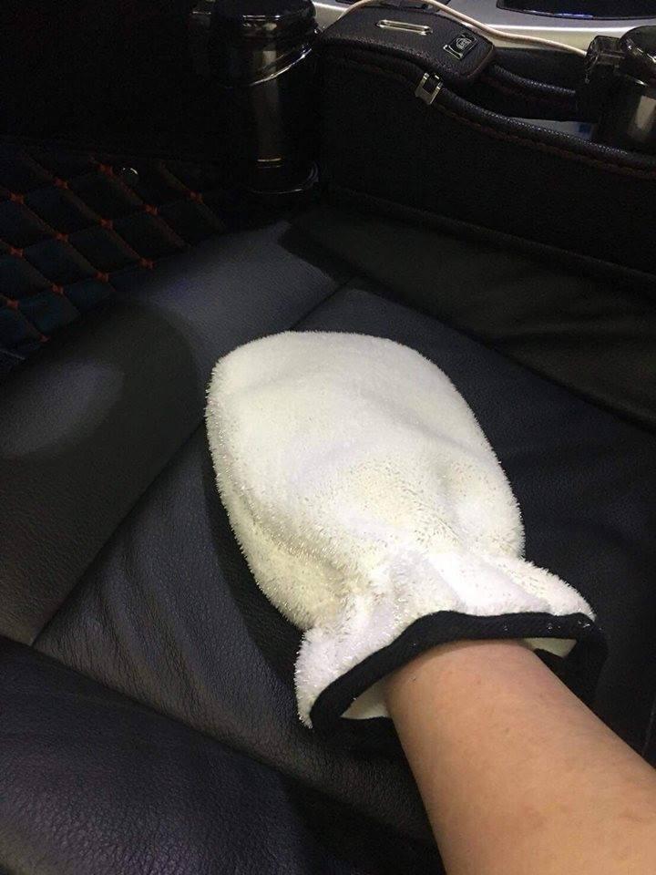CarPro InnerScrub 2/3