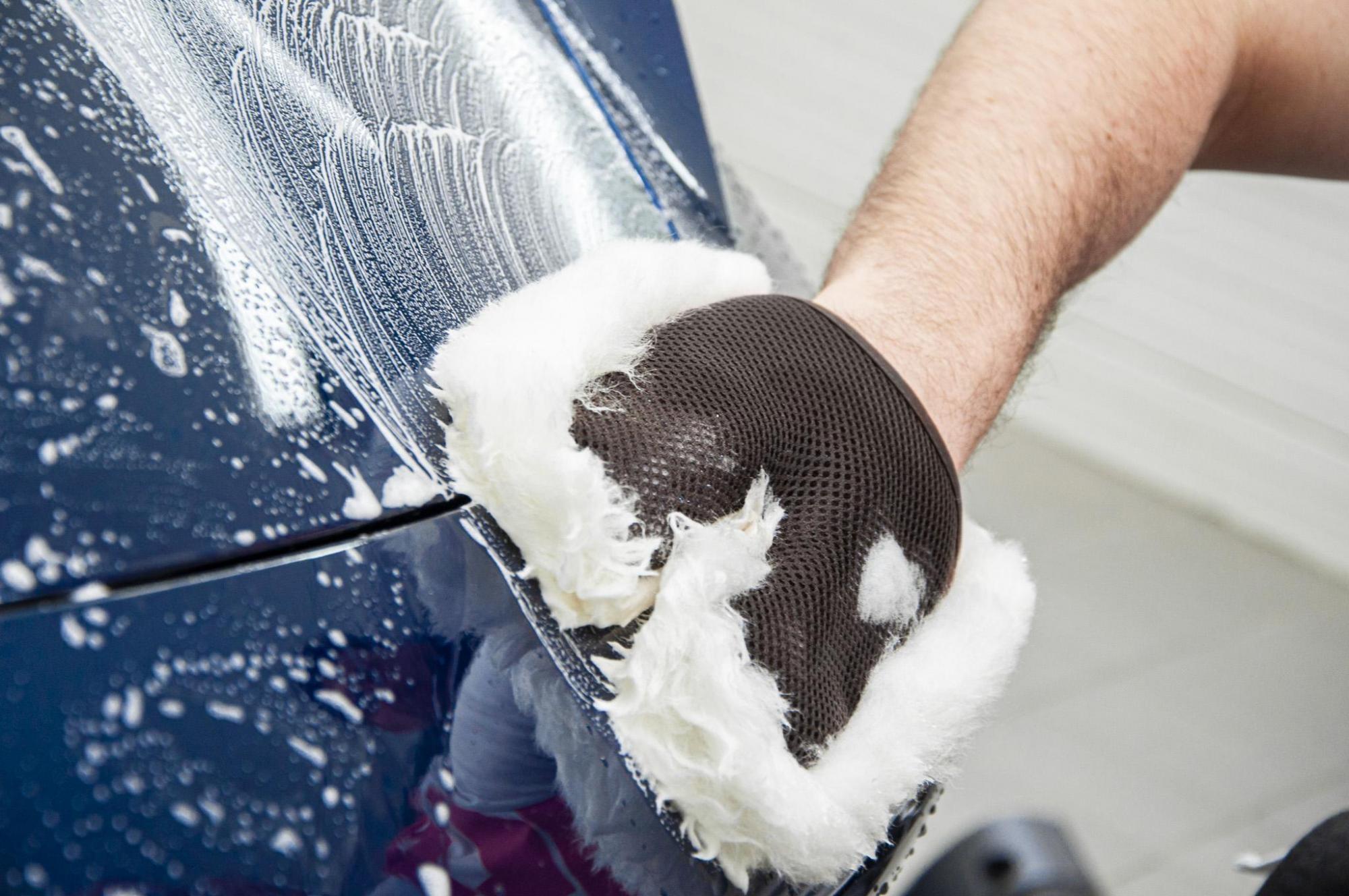 Soft99 Car Wash Glove Mouton Master 4/6