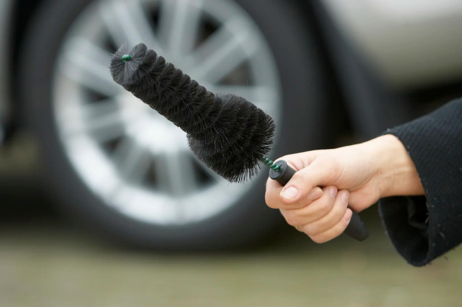 Vikan Wheel Rim Brush Soft Black 4/6