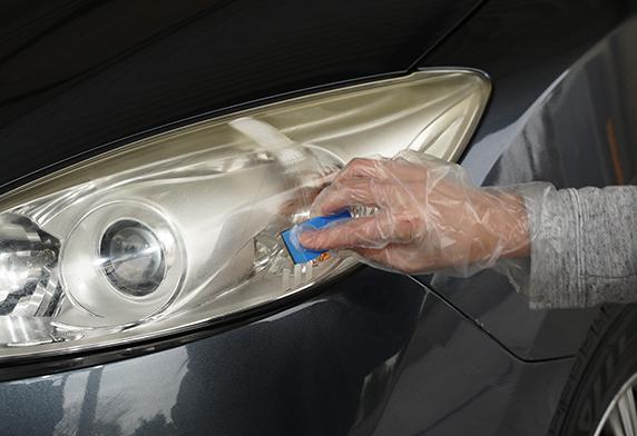 Soft99 Megami Headlight Refresh 3/6