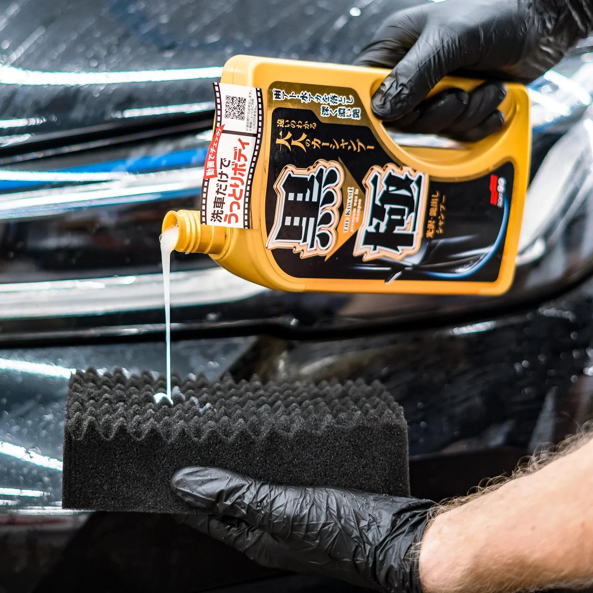 Soft99 Kiwami Extreme Gloss Shampoo Dark 750 ml 2/5