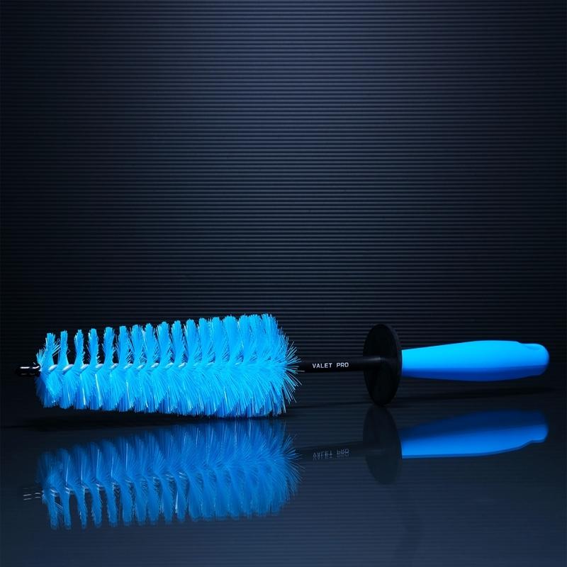ValetPro Twisted Long Reach Wheel Brush 1/2