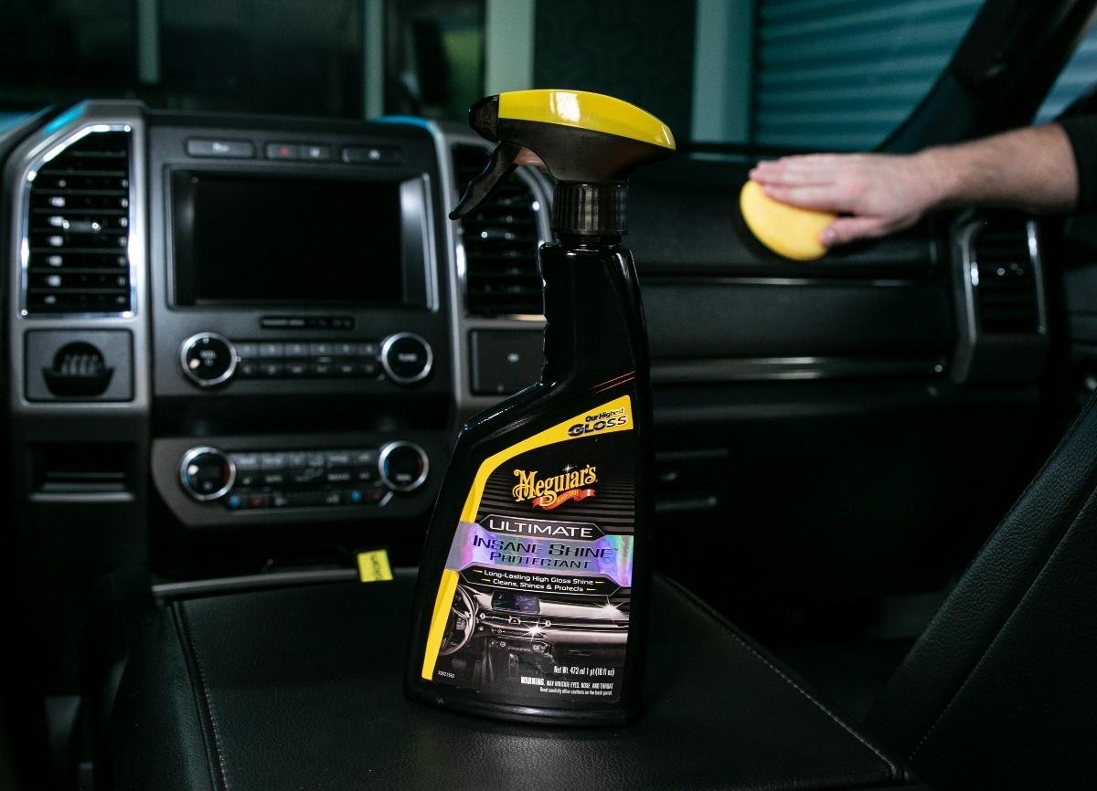 Meguiar's Ultimate Insane Shine Protectant 473 ml 3/4
