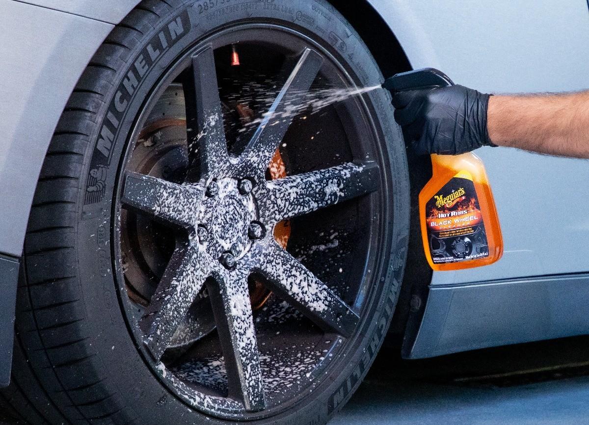 Meguiar's Hot Rims Black Wheel Cleaner 709 ml 3/4