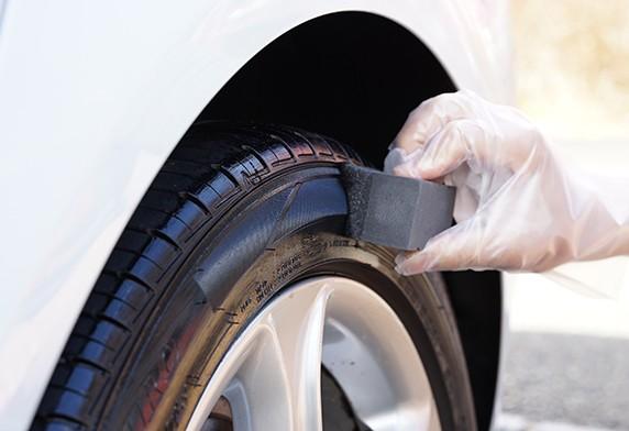 Soft99 DiGloss Black Devil Tire Wax 200 ml 4/5