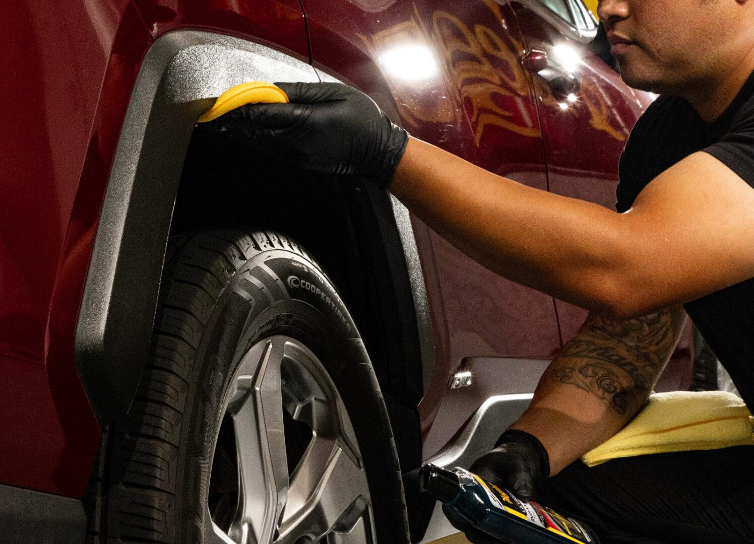 Meguiar's Ultimate Insane Shine Tire & Trim Gel 473 ml 3/6